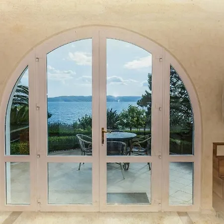 By The Sea Brela, Makarska - 20708 Apartment *