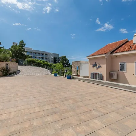 Apartment By The Sea Brela, Makarska - 20708